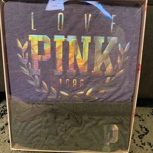 VS V-Neck Tee/Boyfriend Pant ~ Size XS BNIB